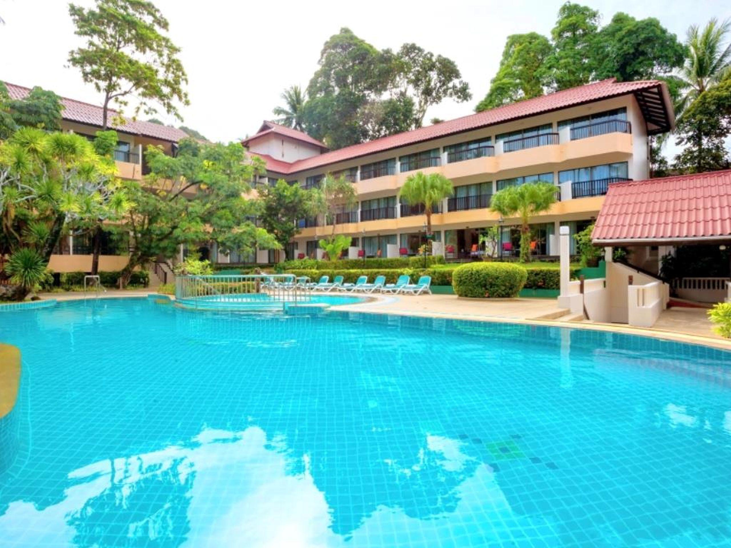 Patong alojamiento Hotel Exterior foto